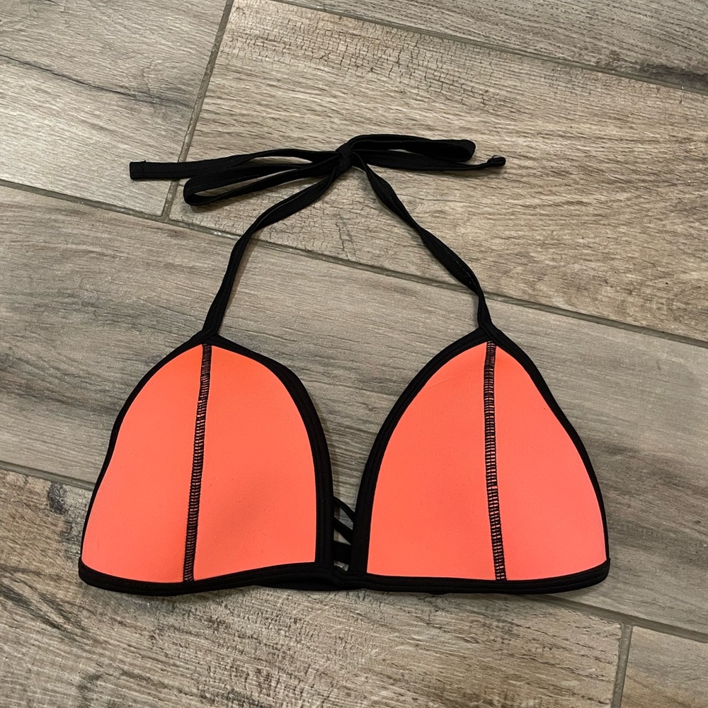 Coral Triangl Style Bikini Top
